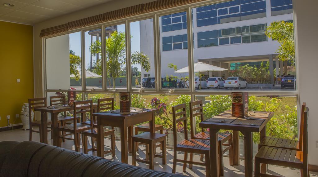 Kdu Hotel Boralesgamuwa Dış mekan fotoğraf
